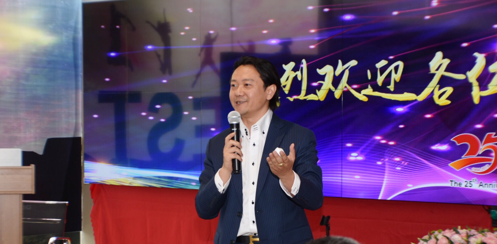 1559100606652080960.jpg 1559100606652080960.jpg